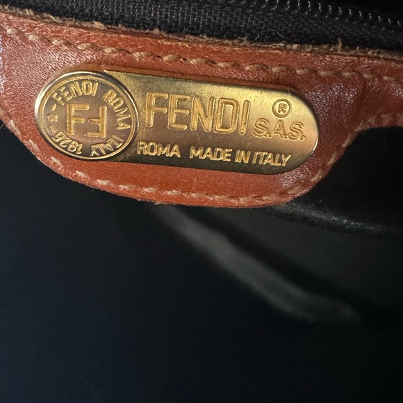 Fendi ✨Vintage Dome Satchel Bag - Picture 9 of 10